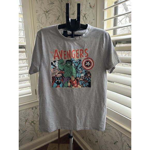Avengers Tshirt Marvel CLASSIC MARVEL COMICS T-SHIRT ADULT Large - Picture 1 of 4